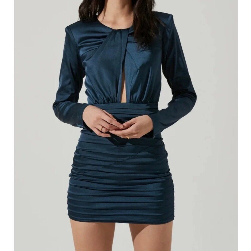 Astr The Label Petrova satin front cutout mini dress size small